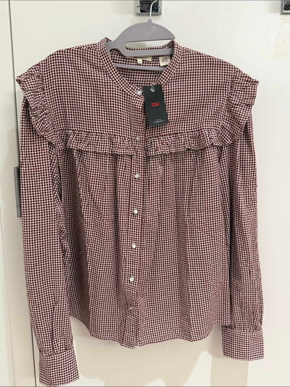 NWT LEVI’S Gianna Women Shirt Size M